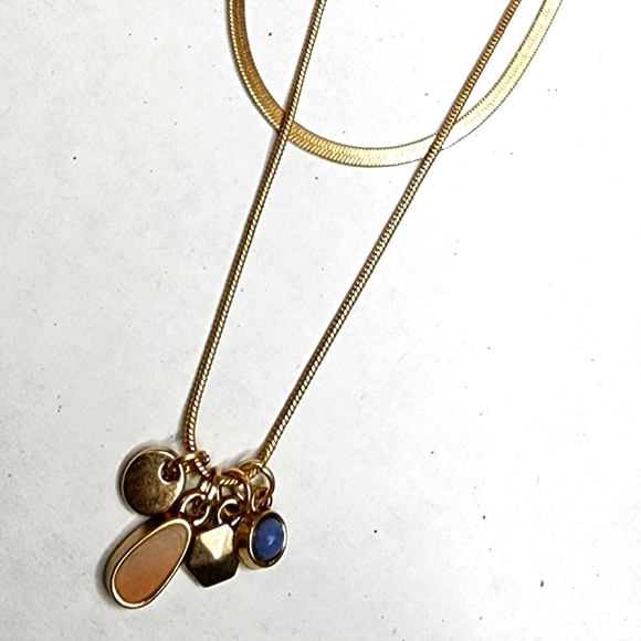 🔥NWT🔥30pc Gold Toned Necklace Bundle - Picture 13 of 15